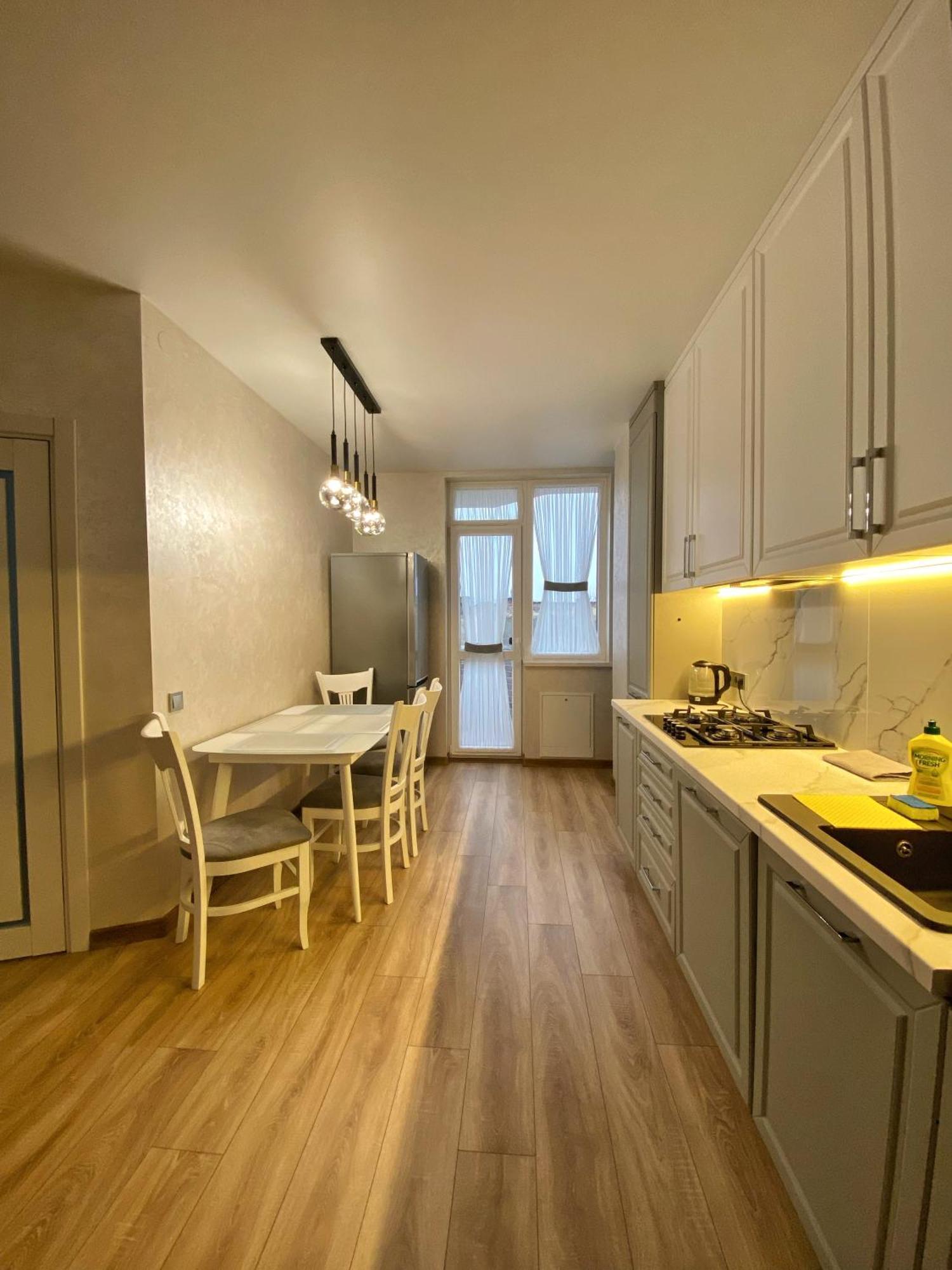 Apatrment In Khmelnytsky Street Natasha Apartment ลวีฟ ภายนอก รูปภาพ