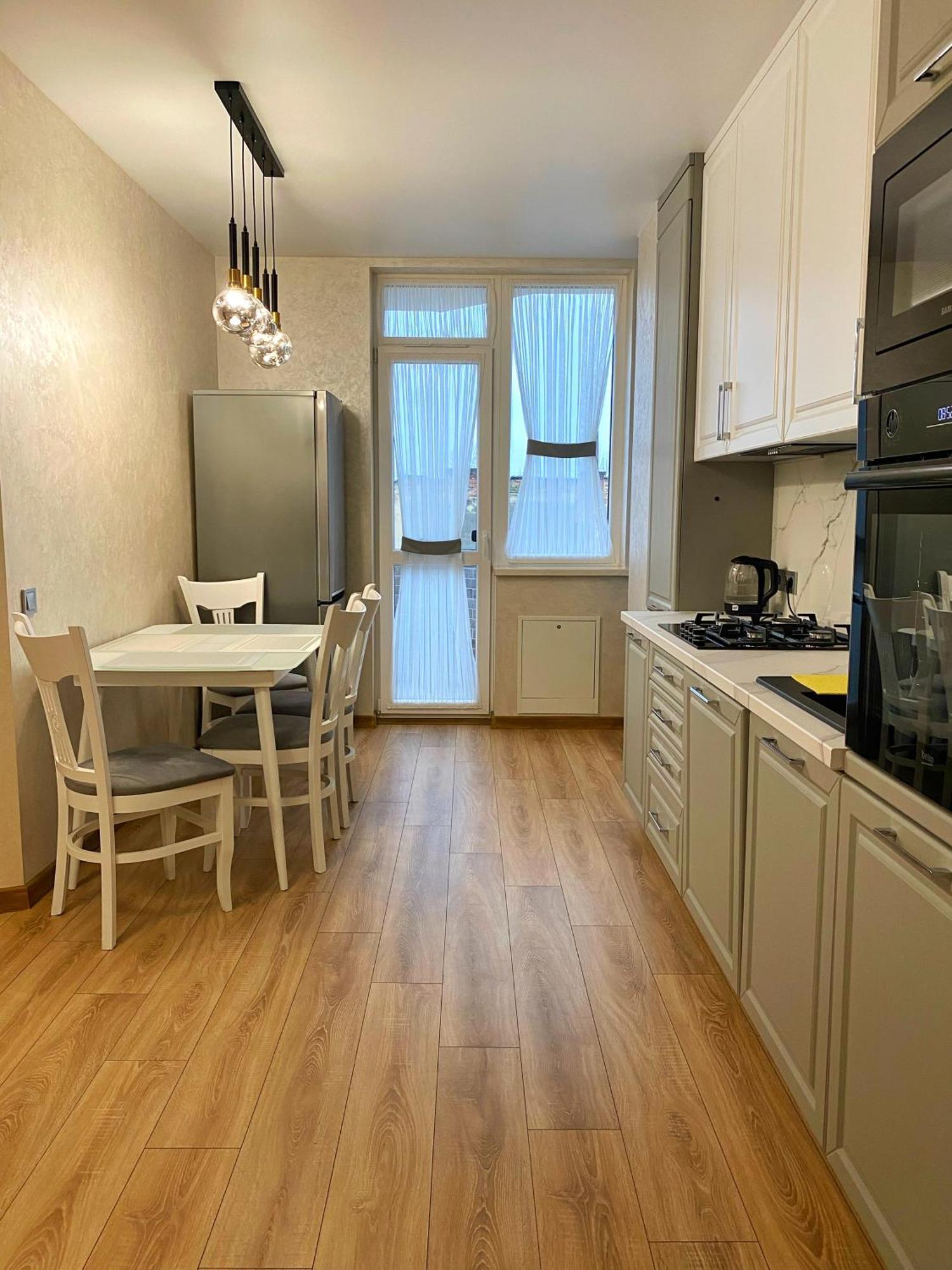 Apatrment In Khmelnytsky Street Natasha Apartment ลวีฟ ภายนอก รูปภาพ